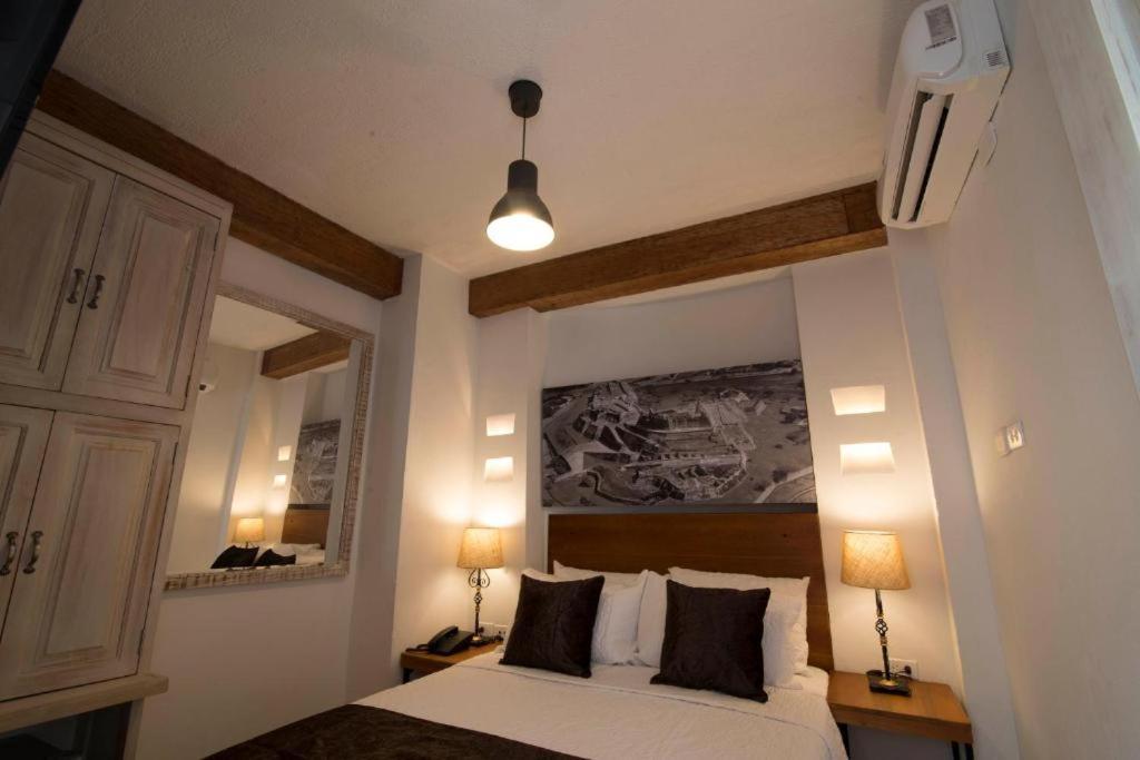 Life Is Good Cartagena Hostel Bagian luar foto